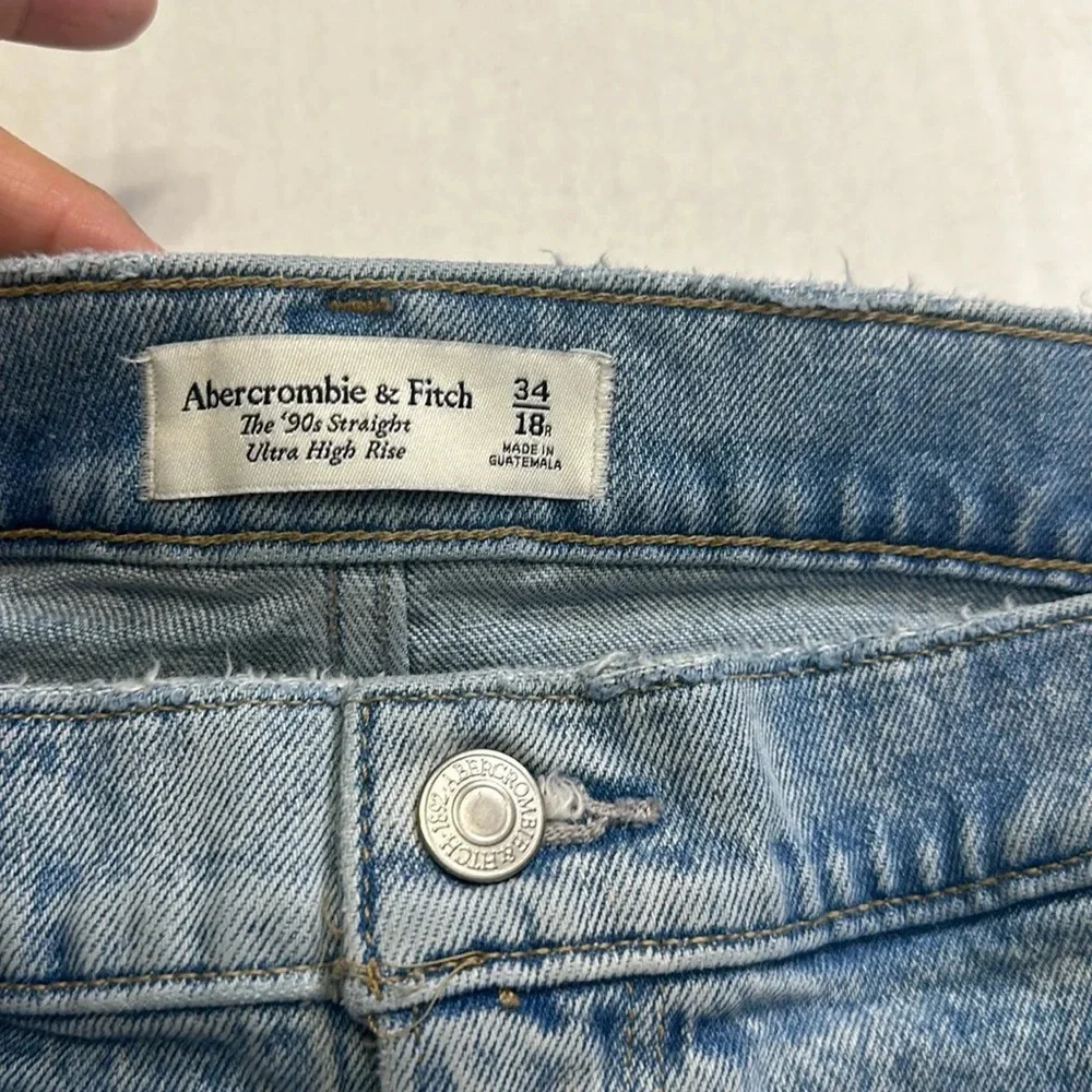Abercrombie & Fitch Jeans The 90s Straight Ultra High Rise‎ Distressed Denim 34